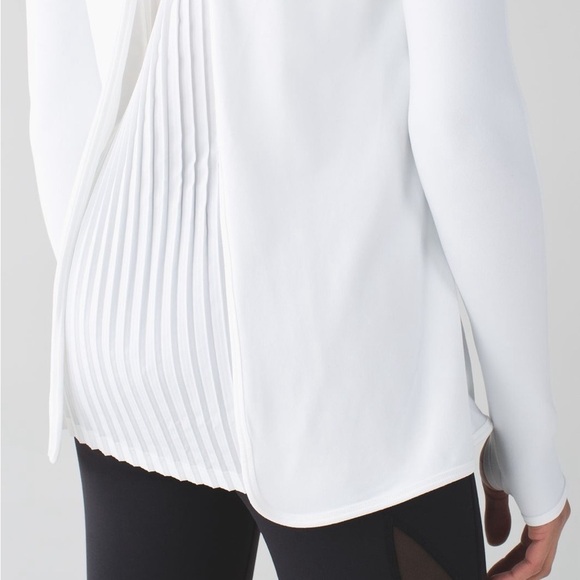Lululemon Making Moves Long Sleeve
White - Picture 10 of 11